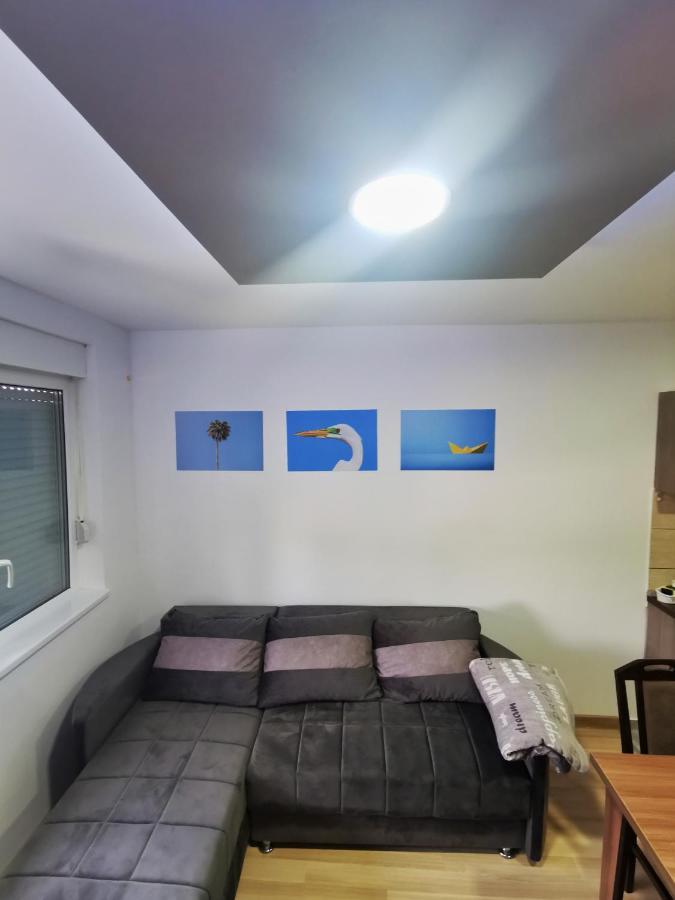 Cozy Corner Apartments - Free Parking & Wi-Fi Чуприя Екстер'єр фото